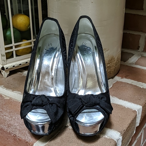 Silver and Black Lace Peep Toe Heels with Bow - Picture 2 of 4